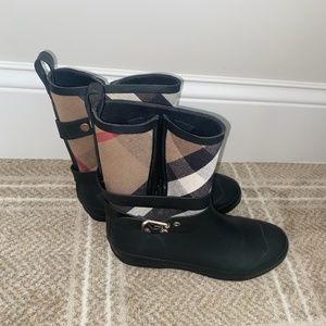 Burberry Black House Check Pattern Rubber Rain Boots